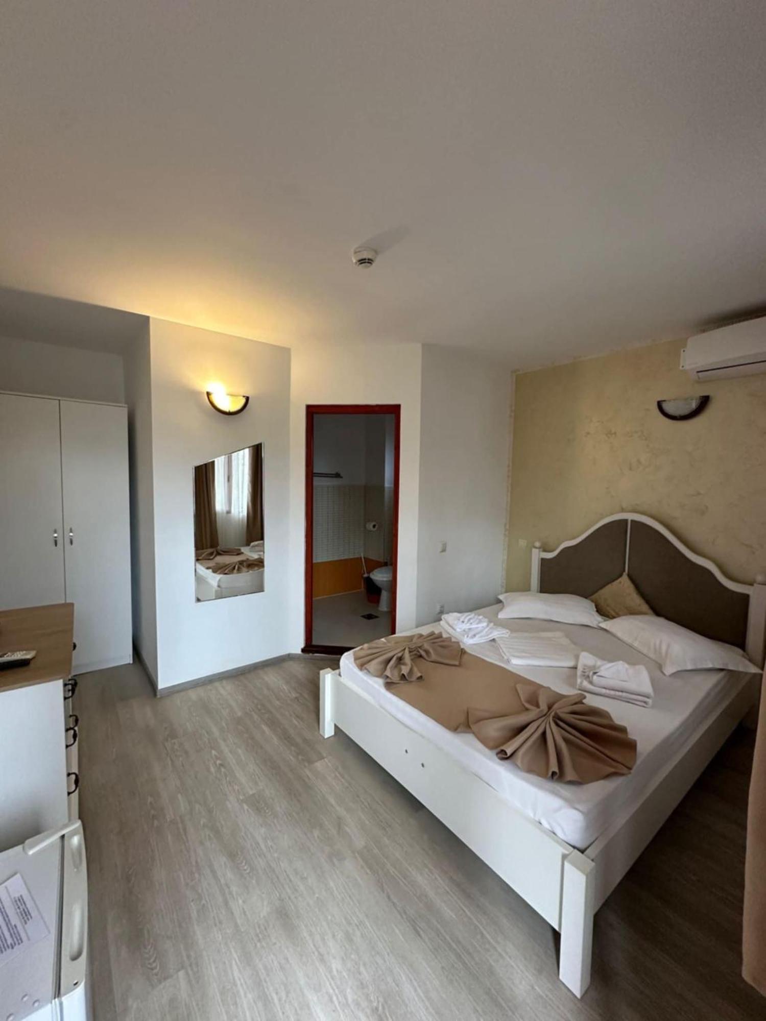 Club D'or Hotel