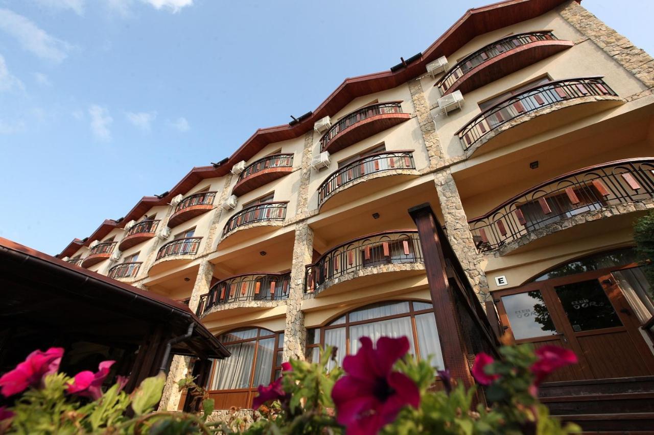 Club D'or Hotel